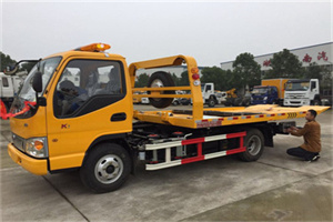 龙泉驿区哪里有拖车服务