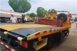 龙泉驿区附近拖车电话号码服务